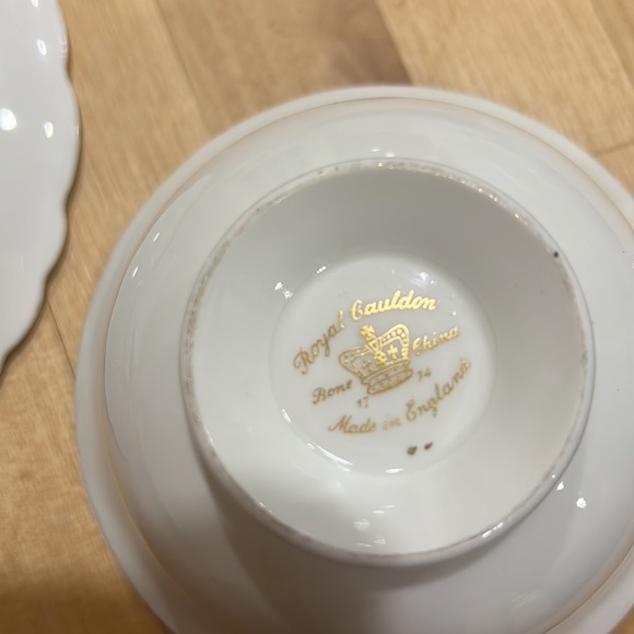 Royal Cauldon cup & saucer - Picture 6 of 6